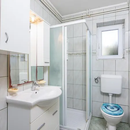 With Parking Space Valbandon, - 7352 Apartman