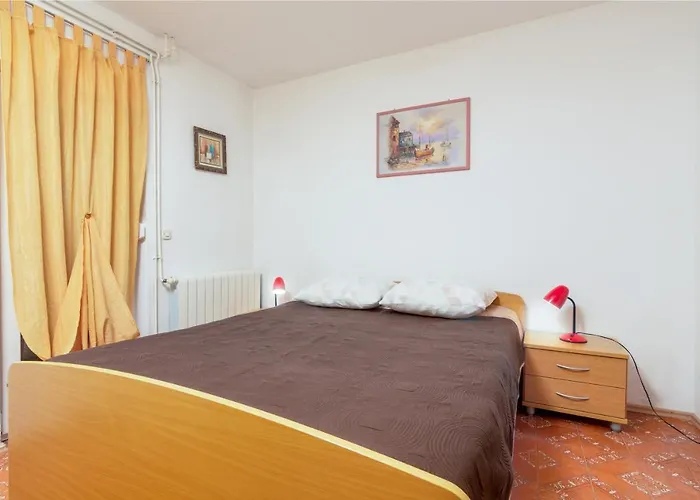 With Parking Space Valbandon, - 7352 Apartament