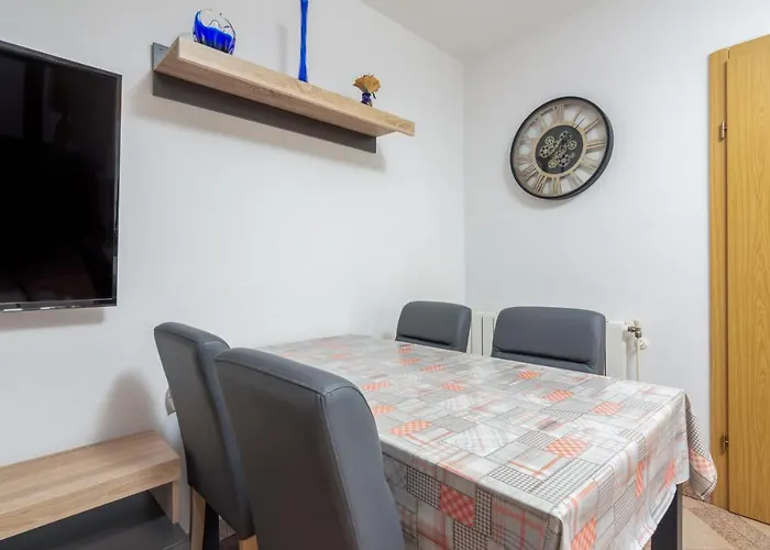 Apartament With Parking Space Valbandon, - 7352 Fažana